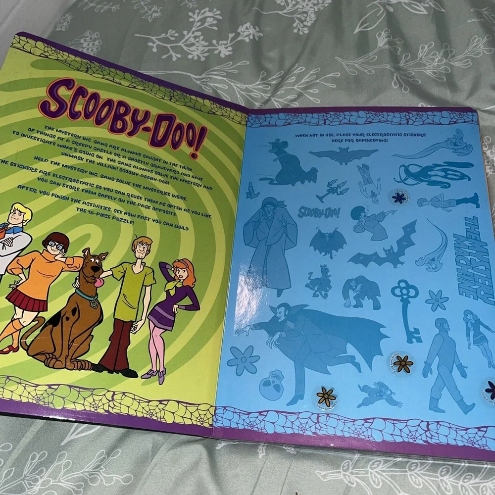 Scooby Doo Activity Book And Floor Puzzle . Board Book ,2006 , Warner Brothers‎